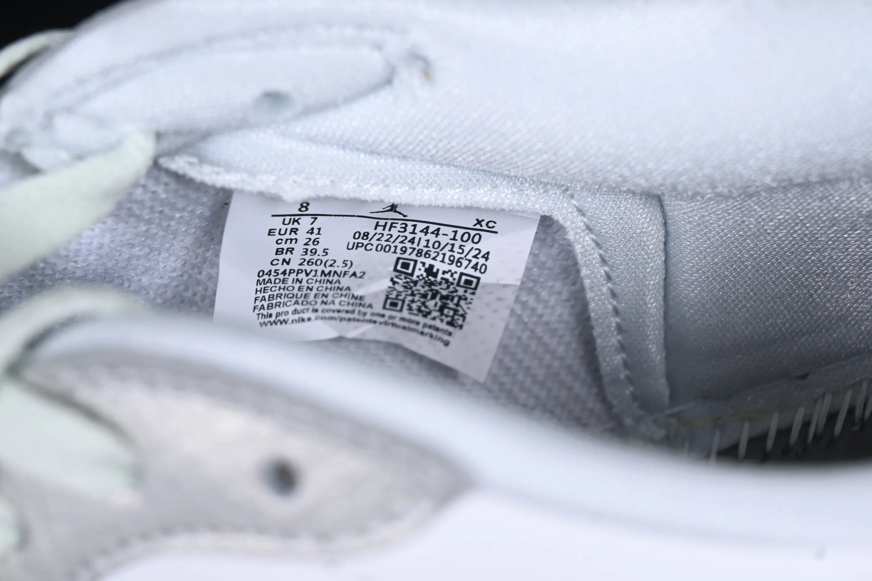 All Categories Air Jordan Jordan Series Basketball Shoes Air Jordan 1 Low Air Jordan 1 Low OG AJ1 Joe 1 Year of the Snake Limited Silver Snake Low-top Retro Basketball Shoes HF3144-100